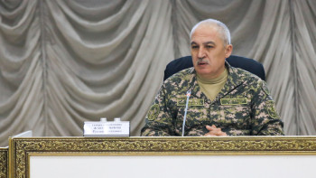 Фотография к новости: Елдің әскери қауіпсіздігін қамтамасыз ету жөніндегі шараларды түзету қажет - министр