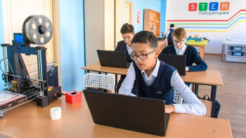 Фотография к новости: СҚО-да 25 ауылдық мектеп цифрлық платформа қолданады