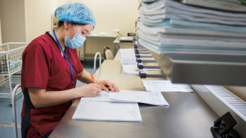 Фотография к новости: Павлодардағы ауруханалар белшеден қарыз - сенатор мәселе көтерді