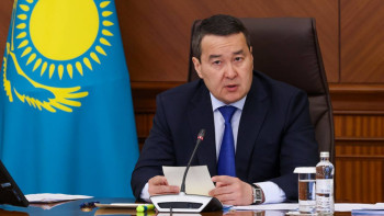 Фотография к новости: Үкімет басшысы МӘМС-ті сынаған Аймағамбетовке жауап берді