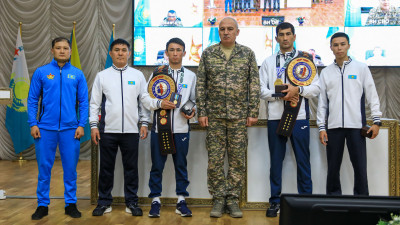 Қорғаныс министрі әскер спортшыларын – бокстан әлем чемпиондарын марапаттады