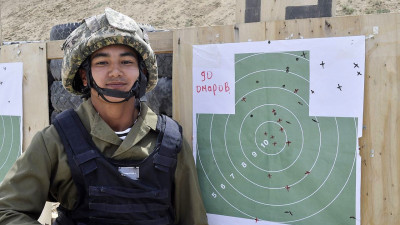 Теңіз жаяу әскерлерінің  сарбаздары алғаш рет жауынгерлік атыс жүргізді