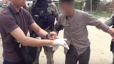 Жетісу облысының полицейлері “синтетика” сатушыны ұстады