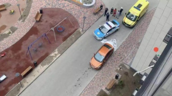 Фотография к новости: Алматыда бойжеткен 19-қабаттан секіріп кетті