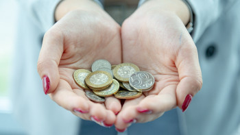 Фотография к новости: Көпбалалы отбасылар қанша жәрдемақы алып жүр?