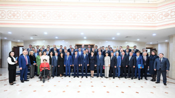 Фотография к новости: Сенат төрағасы мәслихат депутаттарымен кездесті