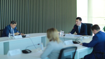 Фотография к новости: Қарин қуғын-сүргін құрбандарын толық ақтау жөніндегі комиссияның кезекті отырысын өткізді