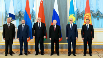 Фотография к новости: Президент Жоғары Еуразиялық экономикалық кеңестің шағын құрамдағы отырысына қатысты