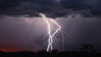 Фотография к новости: Қазгидромет республиканың жеті өңірінде дауылды ескерту жариялады