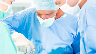 Дәрігерлер салмағы 10 кг асатын миоманы әйел жатырынан алып тастады