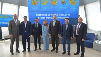 Фотография к новости: Жол қауіпсіздігі саласындағы цифрландыру және жаңа технологияларды енгізу мәселесі талқыланды