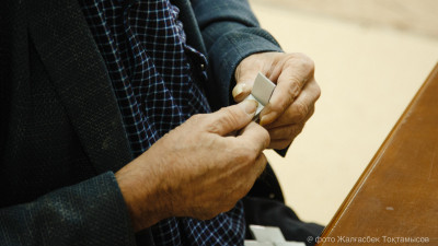 Алматыда зейнеткерді құлдықта ұстап, қайыр сұрауға мәжбүрлеген