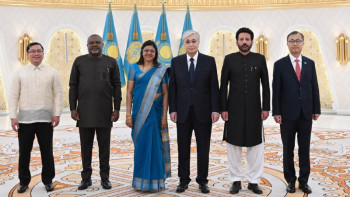 Фотография к новости: Президент бірқатар мемлекеттің елшілерінен сенім грамоталарын қабылдады