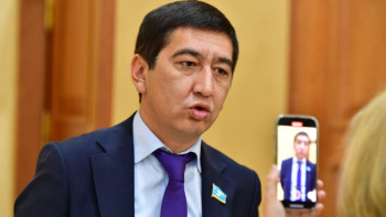 Фотография к новости: Халықтың ащы дауысын естіп жатқан ешкім жоқ па? – Ринат Зайытов