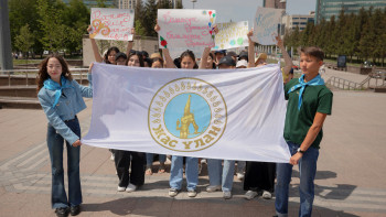 Фотография к новости: Зерде, еңбек, салауат: Астанада ата-ана мен балалар перфомансы өтті