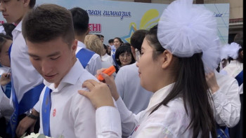 Фотография к новости: Алматы мектептерінде соңғы қоңырау соғылды