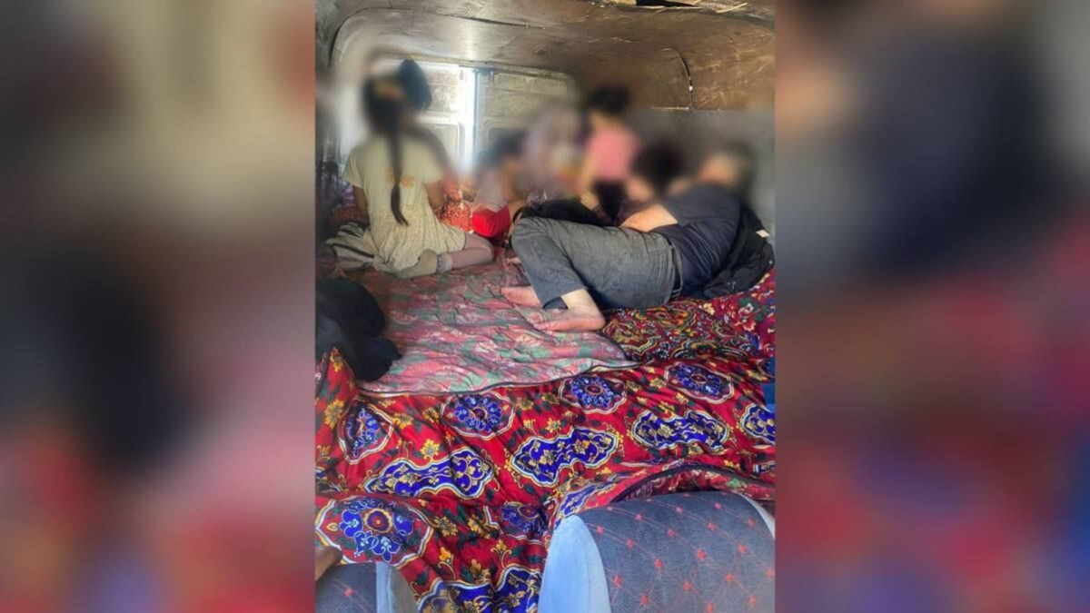 Көлігін "тапшанға" айналдырған шетелдік 12 адамды тасымақ болған