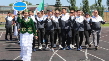 Фотография к новости: Педагогтер арасында республикалық спартакиада басталды
