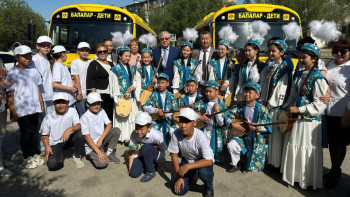 Фотография к новости: Ұлытау облысындағы мектептерге арнайы 10 автобус алынды