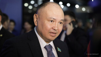 Фотография к новости: Халық айтқандарыңызға сенбейді – Сайыров әл-ауқат индикаторын өзгертуді ұсынды