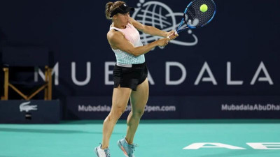 Юлия Путинцева жарыс жолынан шығып қалды