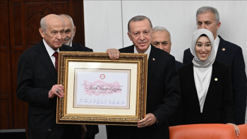 Фотография к новости: Қайтадан Түркия президенті атанған Ердоған ант берді