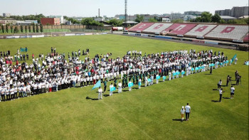 Фотография к новости: Семейде 1000 адам Әнұран орындады