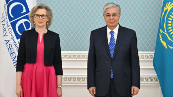 Фотография к новости: Мемлекет басшысы ЕҚЫҰ Парламент Ассамблеясының Президентін қабылдады