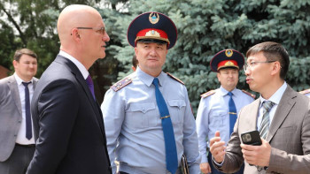 Фотография к новости: Скляр Алматы полиция департаментінің жұмысымен танысты