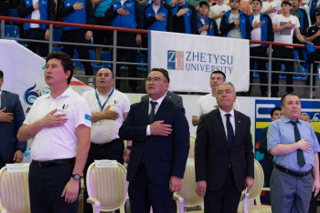 Фотография к новости: Ақтауға 55 университеттің 3 мыңнан астам студенті жиналды