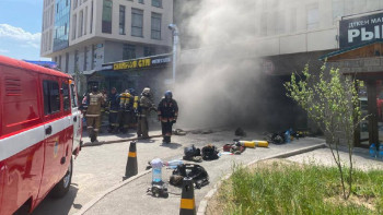 Фотография к новости: Астанадағы тұрғын үйлердің бірінде паркинг өртенді