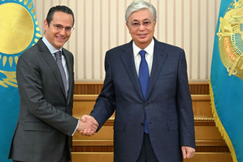 Фотография к новости: Shell басшысы Тоқаевқа мұнай химиясы саласындағы жобалар туралы айтты