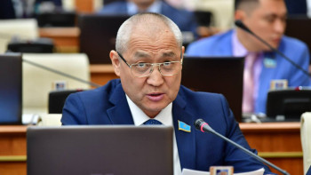 Фотография к новости: Депутат: Жыл сайын қайталанатын проблемаларды жою үшін министрлік не істеп жатыр?