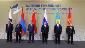 Фотография к новости: Еуразиялық үкіметаралық кеңестің шағын құрамдағы отырыста өзекті мәселелер қаралды