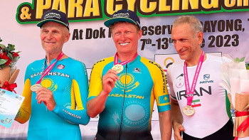 Фотография к новости: Александр Винокуров 50+ жас санатында алтын медаль жеңіп алды