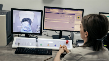 Фотография к новости: Күрделі нейрохирургиялық оталар қалай жасалады?