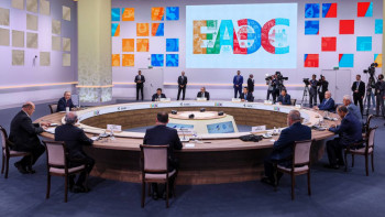 Фотография к новости: Әлихан Смайылов ТМД және ЕАЭО елдері үкімет басшыларының Путинмен кездесуіне қатысты