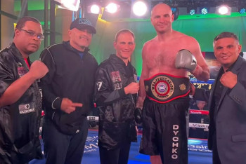 Фотография к новости: Қазақстандық Иван Дычко супер ауыр салмақта чемпион атанды