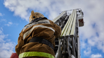 Фотография к новости: «Неге жұмыс істемейсіңдер». Өрт сөндіруші жанайқайын жеткізді