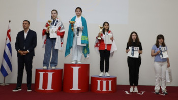 Фотография к новости: Зарина Нұрғалиева шахматтан әлем чемпионы атанды