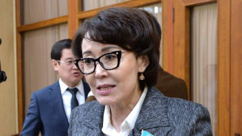 Фотография к новости: Ұлттық қордан балаға ақша төлейтін заң мақұлданды