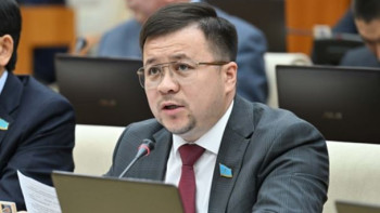 Фотография к новости: Депутаттар қыста Екібастұзда болған жағдай Ақсуда да қайталануы мүмкін екенін ескертті