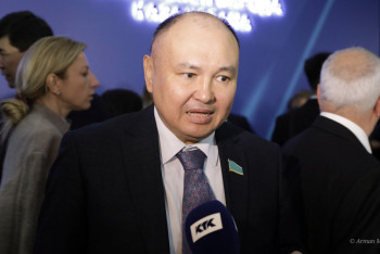 Фотография к новости: Блогерлерді салық төлеуге міндеттейтін заң Сенатқа жолданды