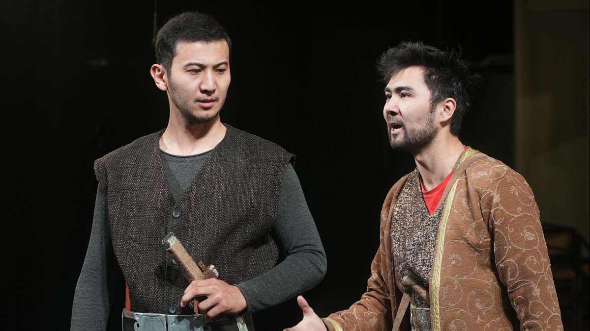  Қалибек Қуанышбаев атындағы драма театрдың баспасөз қызметі