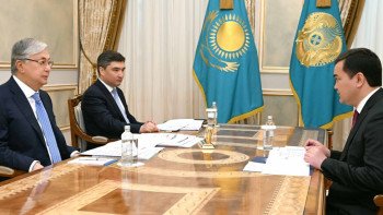 Фотография к новости: Астана әкімі Тоқаевқа ауызсу станциясының құрылысы туралы есеп берді