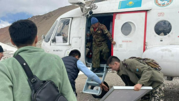 Фотография к новости: Алматы тауларында мореналық көлдерді бақылау үшін 7 гидробекет қойылды