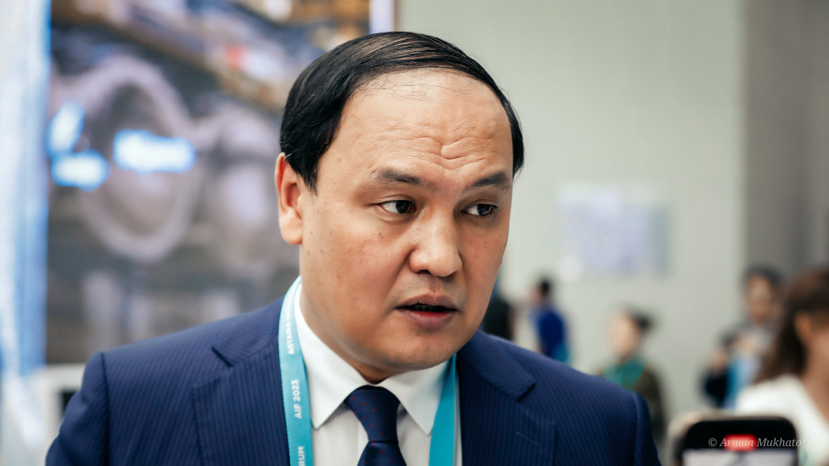  Арман Мухатов  - Архив