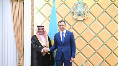 Сенат төрағасы Сауд Арабиясы Корольдігінің елшісімен кездесті