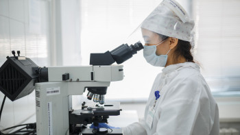 Фотография к новости: ДДСҰ директоры Қазақстанның медицина қызметкерлерін мерекелерімен құттықтады