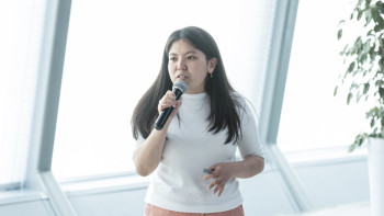 Фотография к новости: Ана тілімізде англицизмді арттыру немесе технология тіліне үш қадам